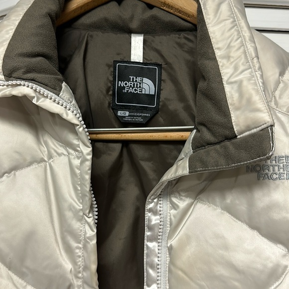 Winter jacket, women’s North Face - Picture 3 of 5